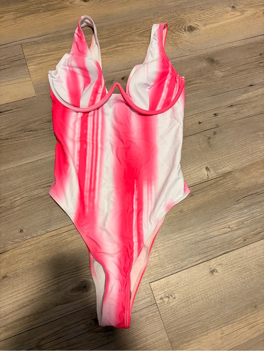 One piece underwire bathing suit small pink/white new in bag